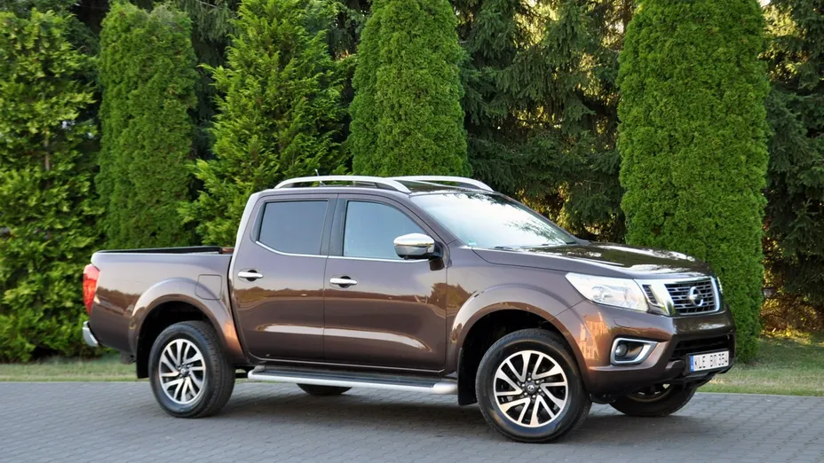 NISSAN Navara -