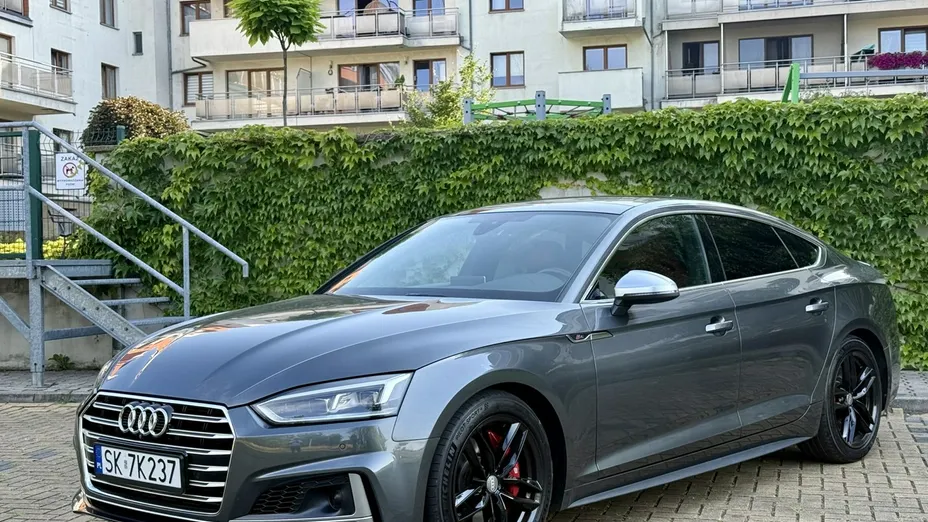 AUDI S5 Sportback -