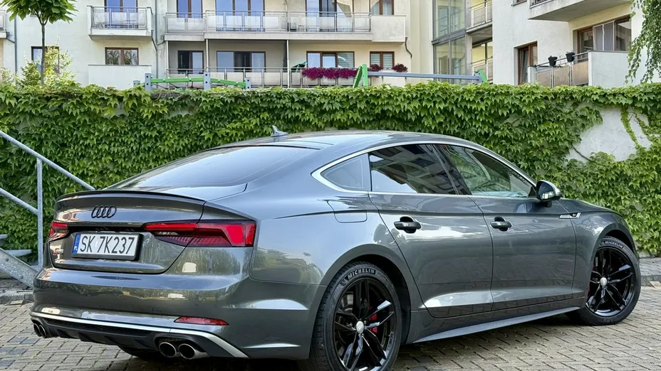 AUDI S5 Sportback -