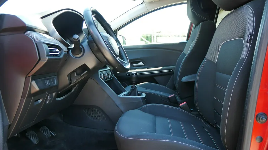 DACIA Jogger -