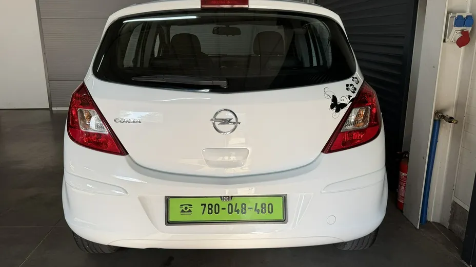 OPEL Corsa -