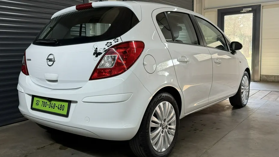 OPEL Corsa -