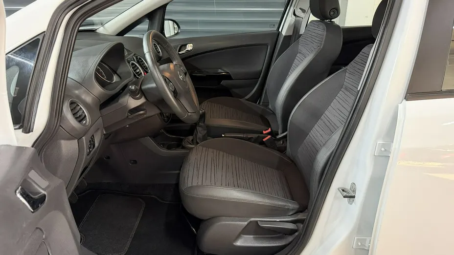 OPEL Corsa -
