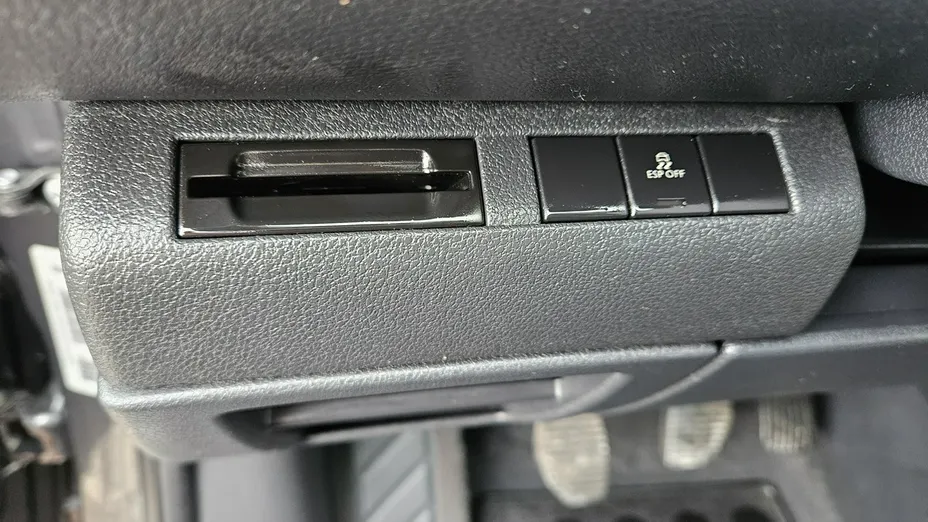 PEUGEOT 3008 -