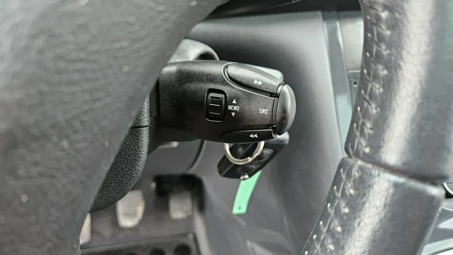 PEUGEOT 3008 -