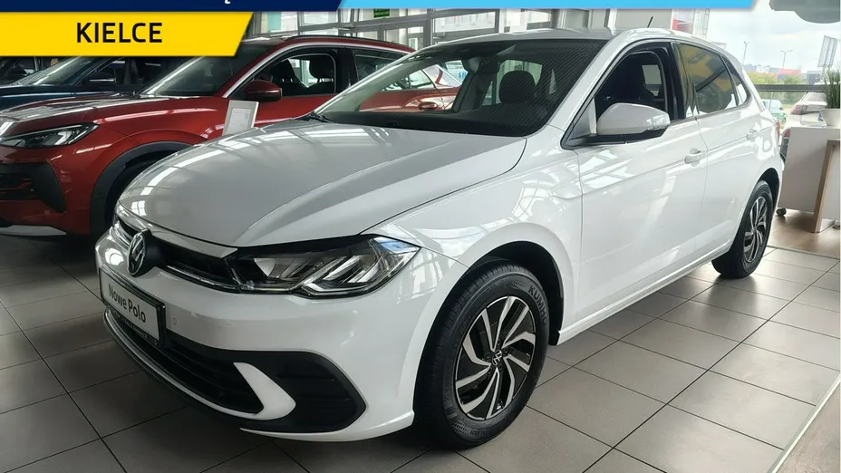 VOLKSWAGEN Polo -