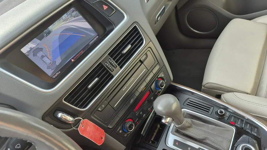 AUDI Q5 -