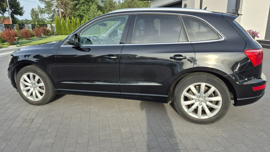 AUDI Q5 -