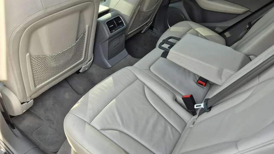 AUDI Q5 -