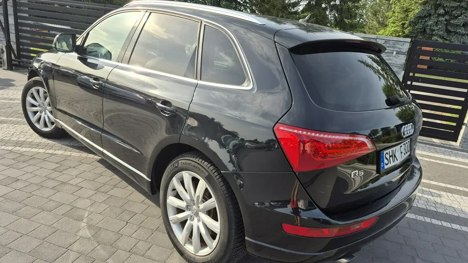 AUDI Q5 -