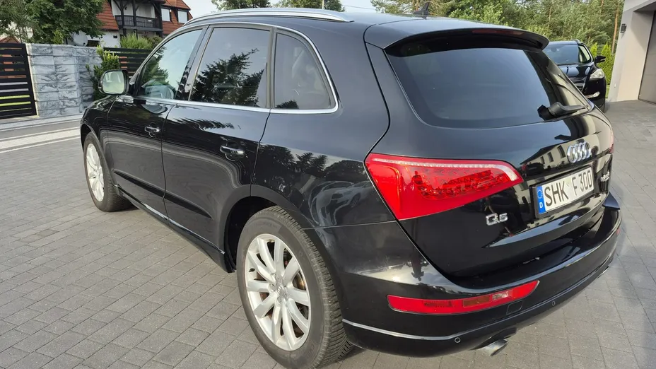 AUDI Q5 -