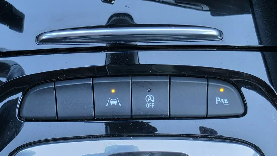 OPEL Insignia -
