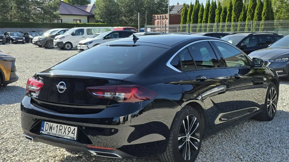 OPEL Insignia -