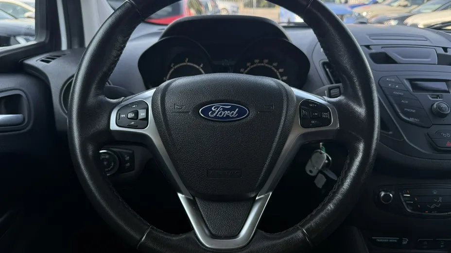 FORD Tourneo Courier -