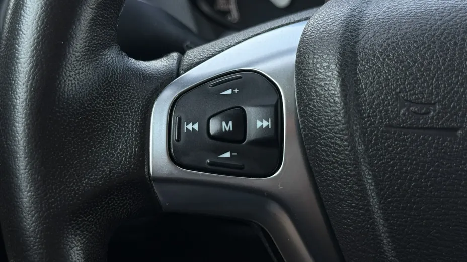FORD Tourneo Courier -
