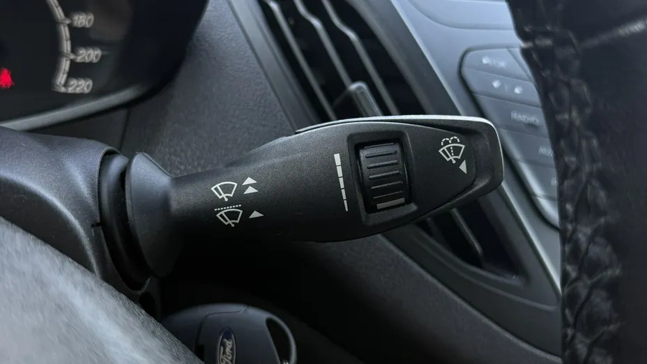 FORD Tourneo Courier -