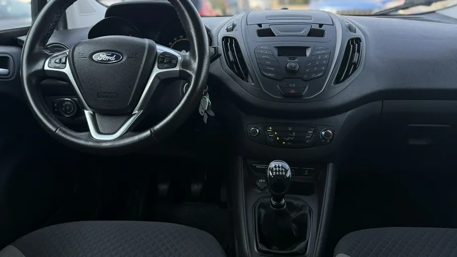FORD Tourneo Courier -