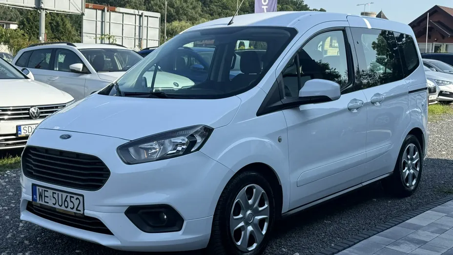 FORD Tourneo Courier -