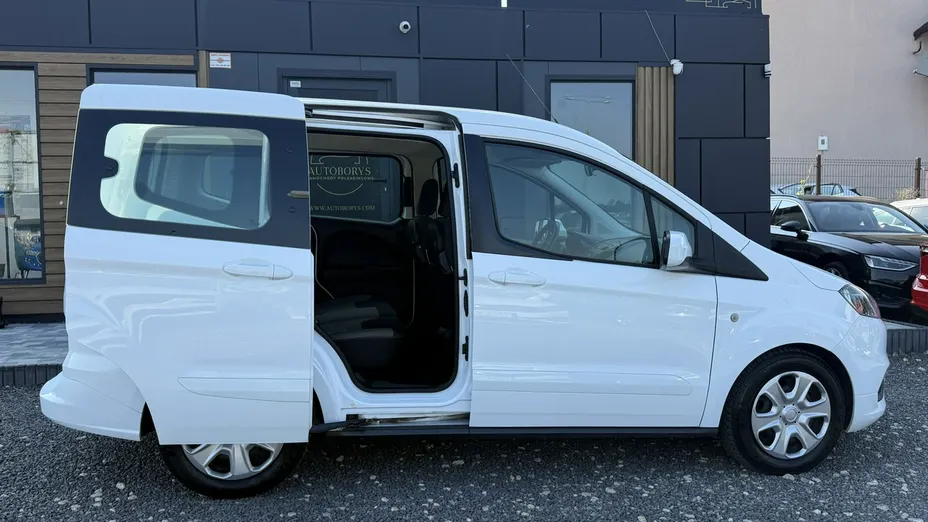 FORD Tourneo Courier -