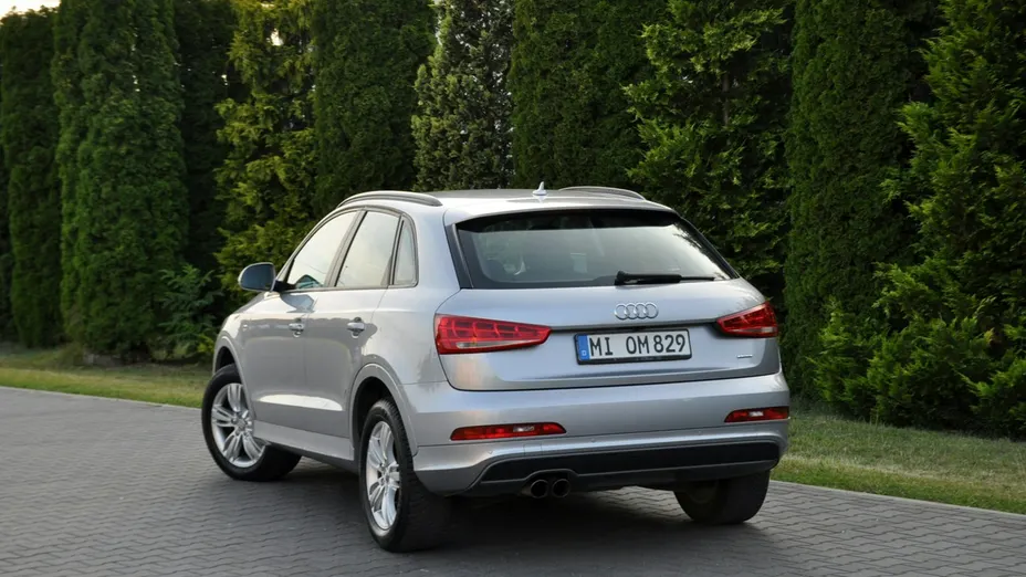 AUDI Q3 -