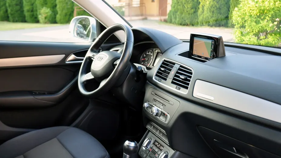 AUDI Q3 -