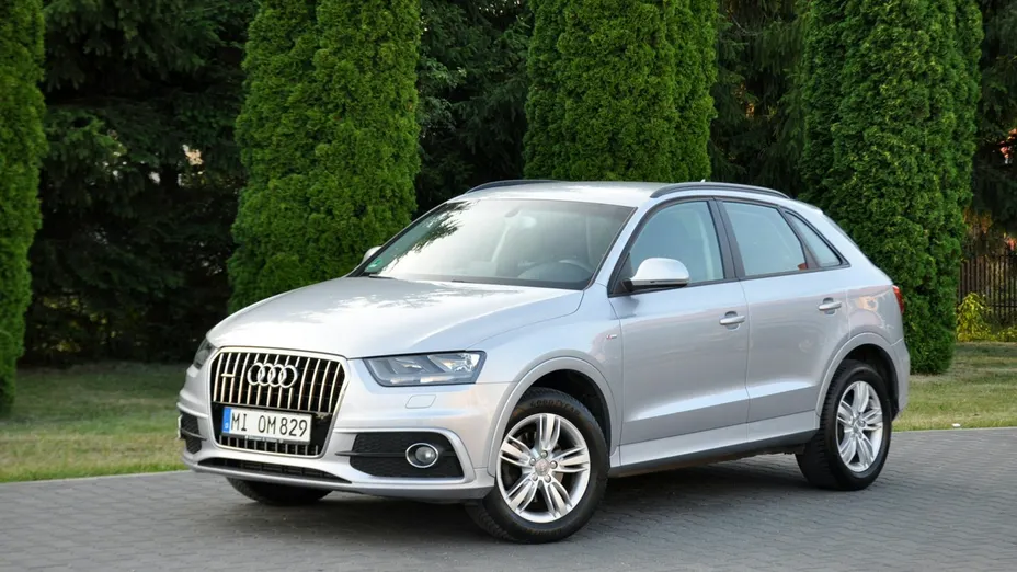 AUDI Q3 -