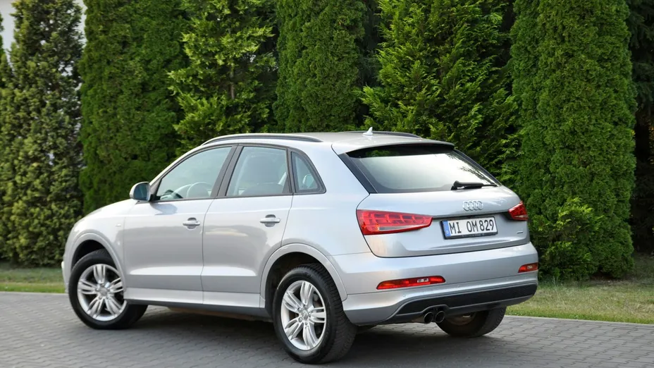 AUDI Q3 -