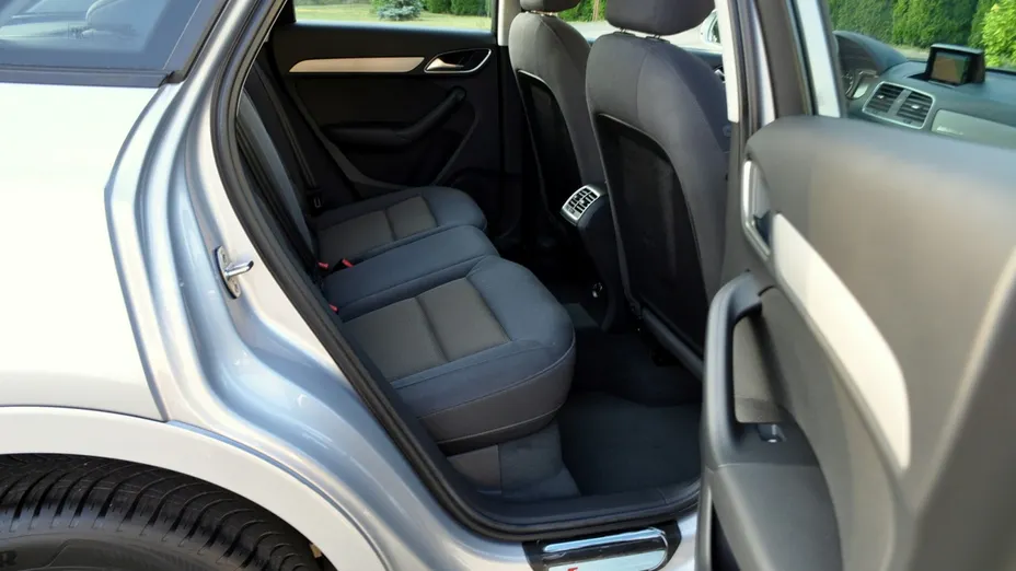 AUDI Q3 -