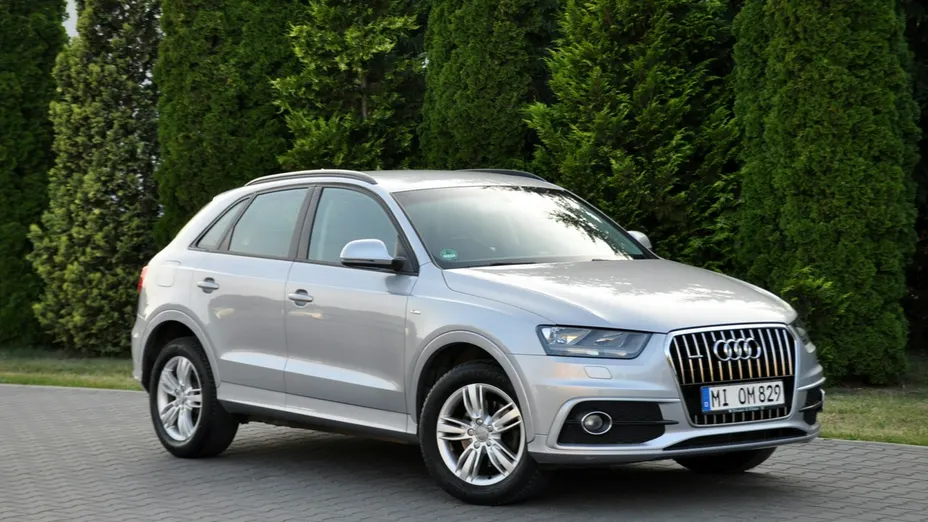 AUDI Q3 -