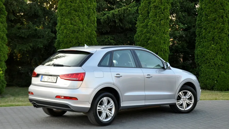 AUDI Q3 -