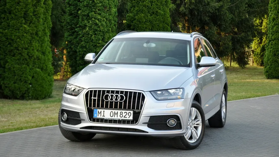 AUDI Q3 -