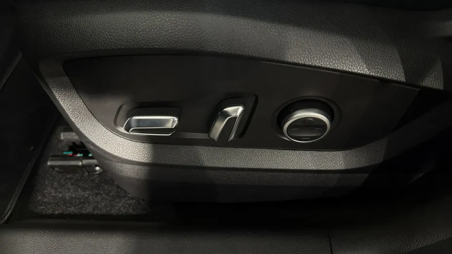 CHERY Tiggo 8 -