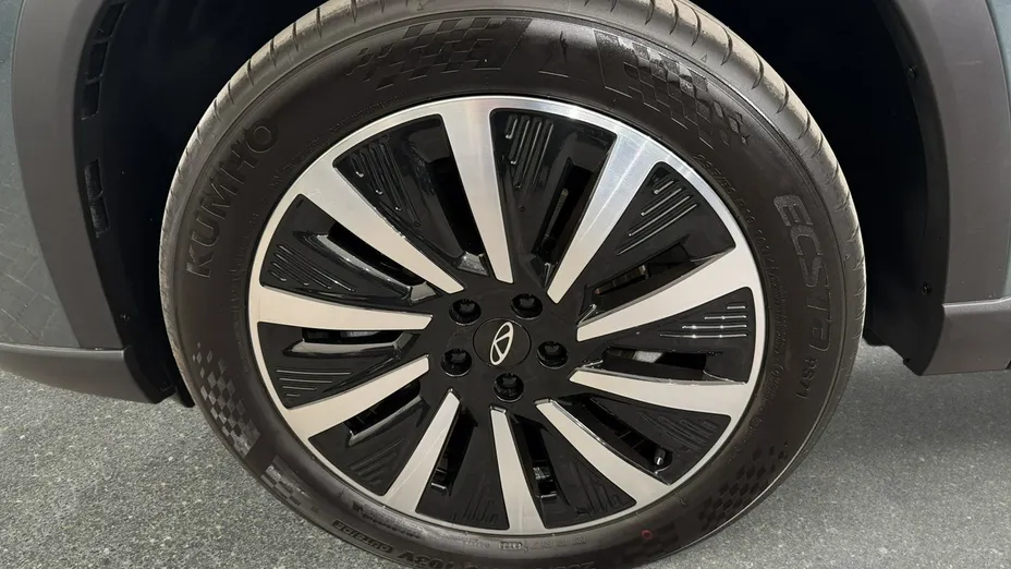 CHERY Tiggo 8 -