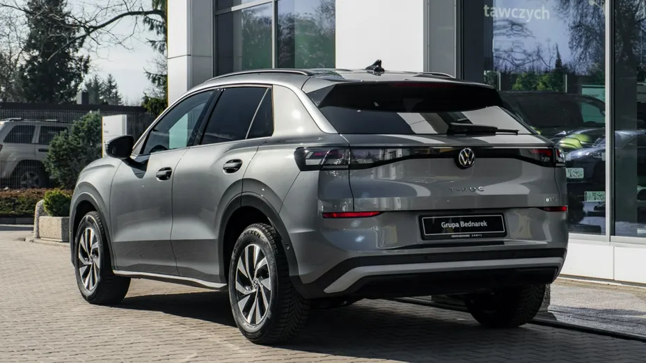 VOLKSWAGEN T-ROC -
