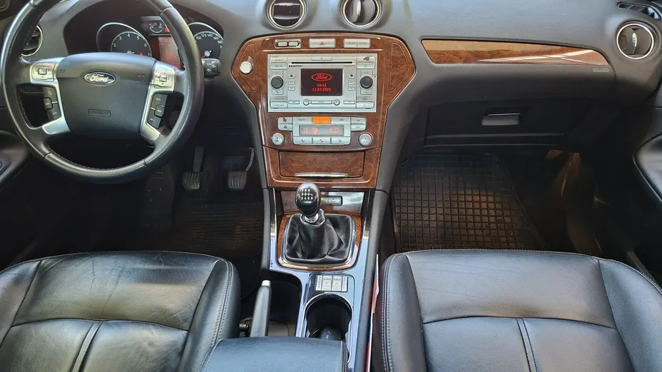 FORD Mondeo -