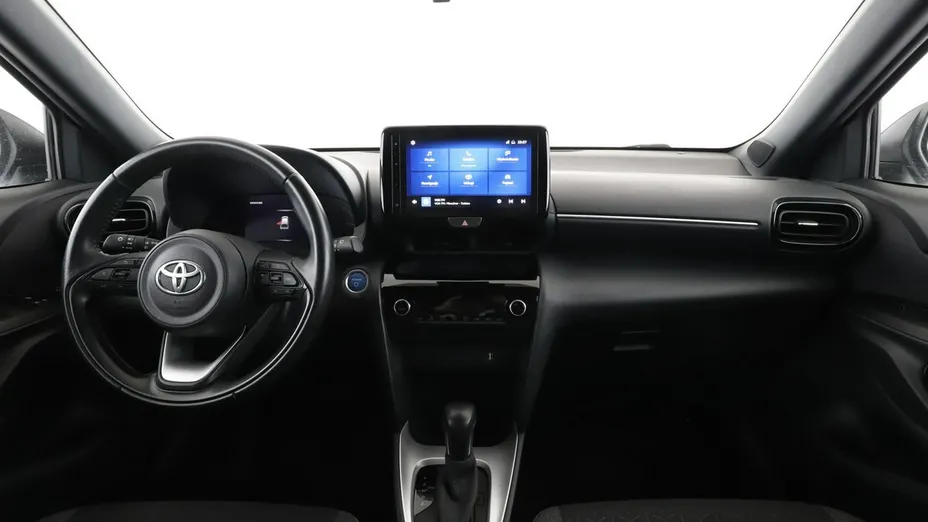 TOYOTA Yaris Cross -