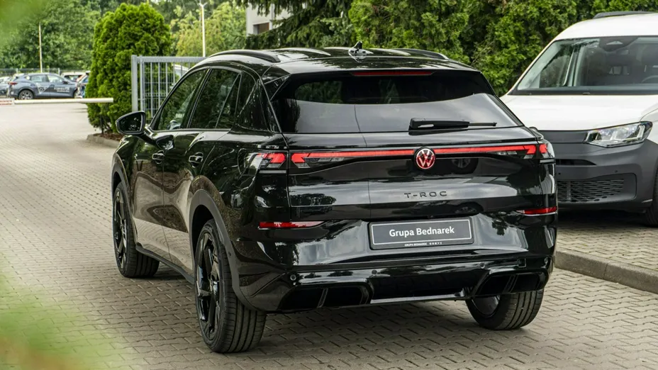 VOLKSWAGEN T-ROC -