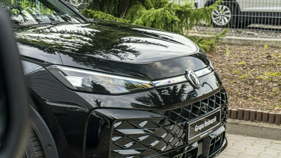 VOLKSWAGEN T-ROC -