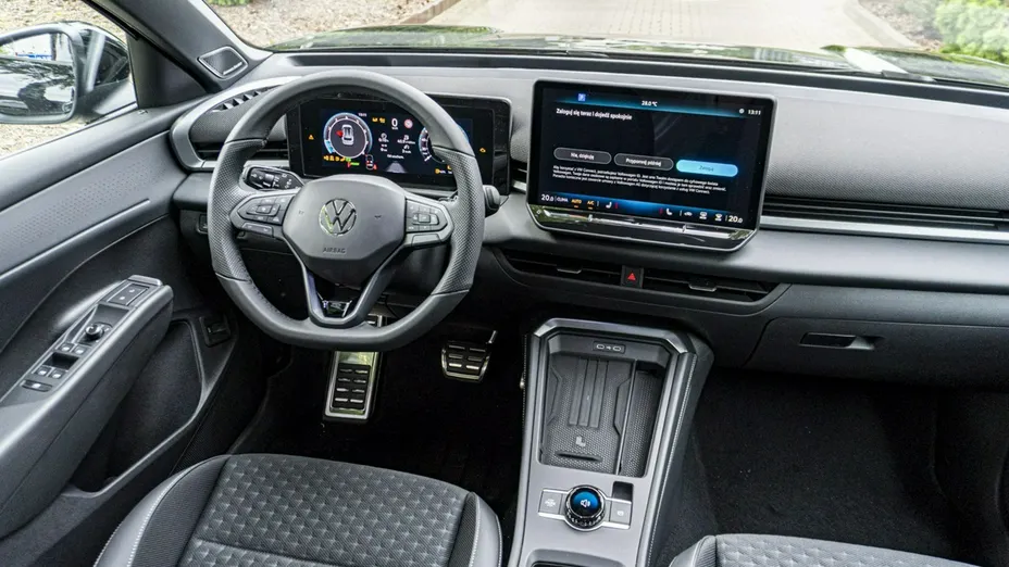 VOLKSWAGEN T-ROC -