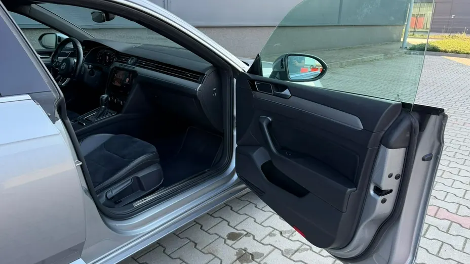 VOLKSWAGEN Arteon -