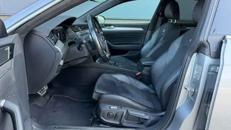 VOLKSWAGEN Arteon -