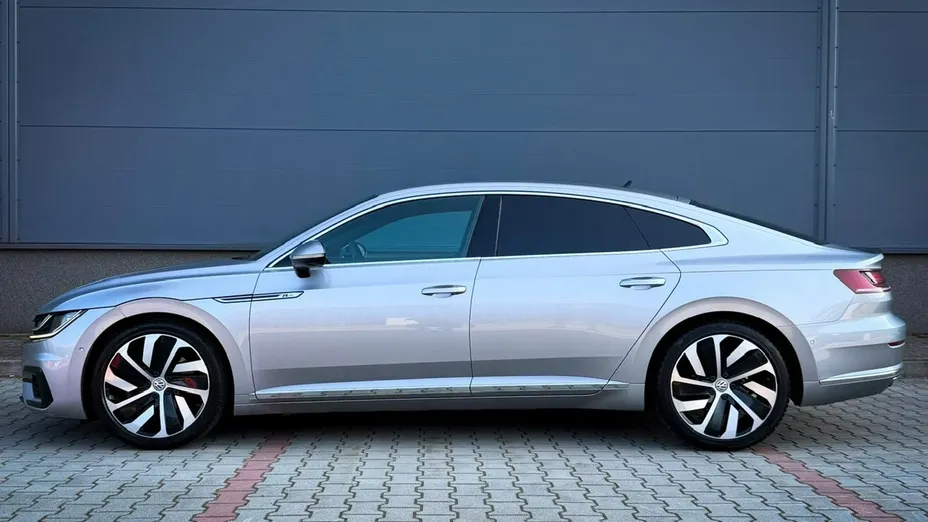 VOLKSWAGEN Arteon -