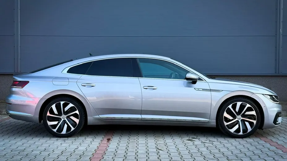 VOLKSWAGEN Arteon -