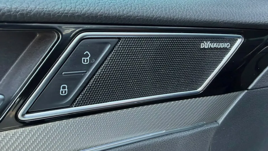 VOLKSWAGEN Arteon -