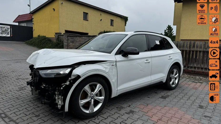 AUDI Q5 -