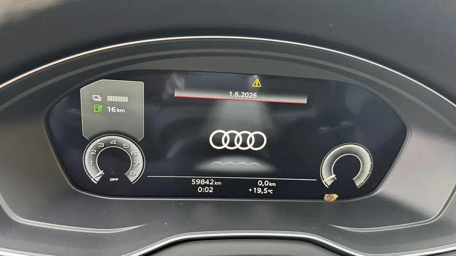 AUDI Q5 -