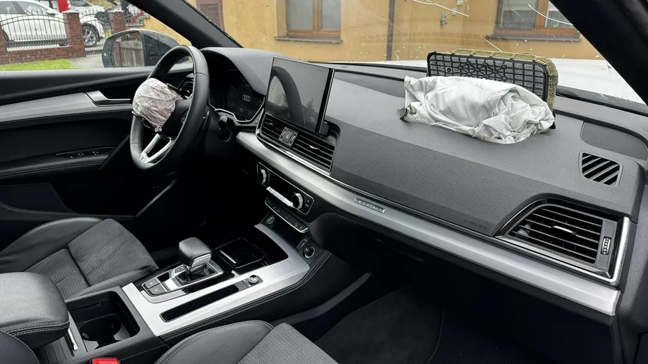 AUDI Q5 -