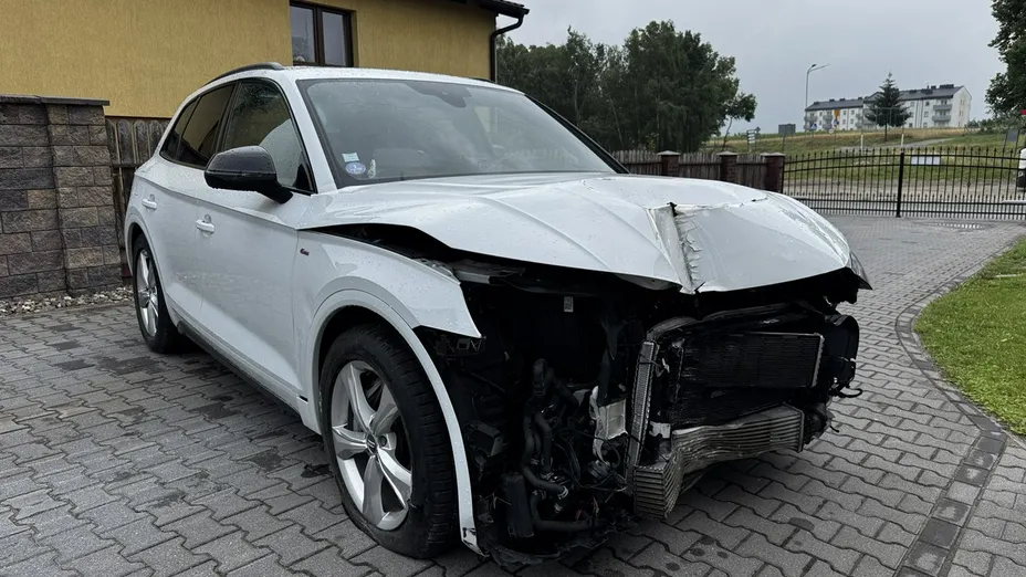 AUDI Q5 -