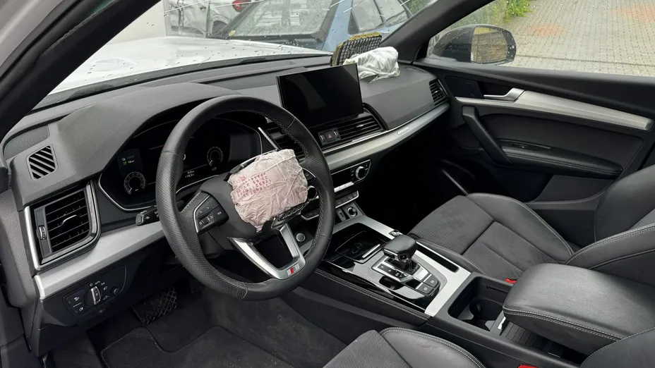 AUDI Q5 -