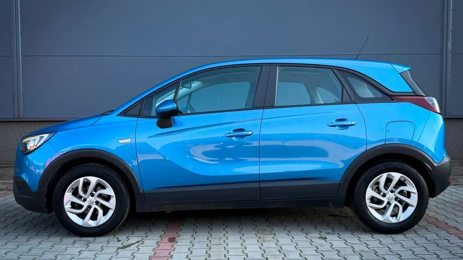 OPEL Crossland X -